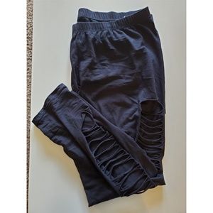 Slashed sides leggings